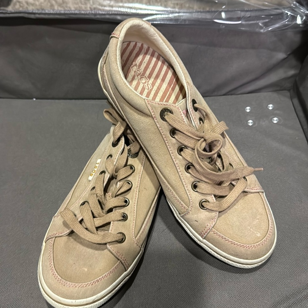 Taos moc star